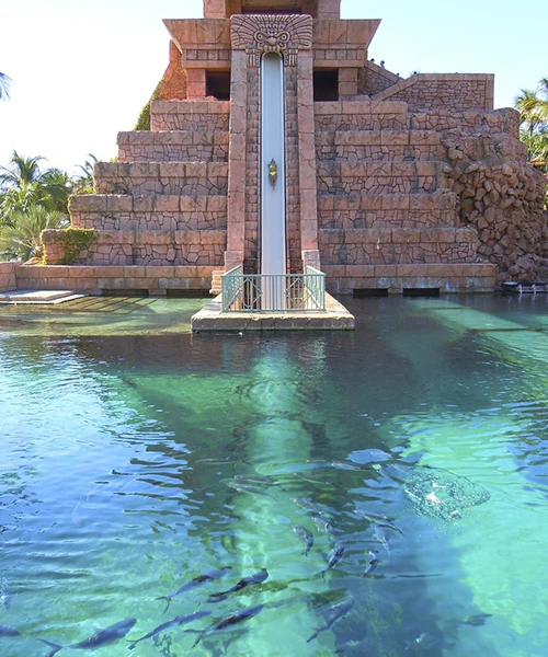 parques com piscinas de ondas gigantes parques com rio lento parques aquáticos com escorregadores extremos resorts com parque aquático incluso parque aquático indoor parque aquático temático