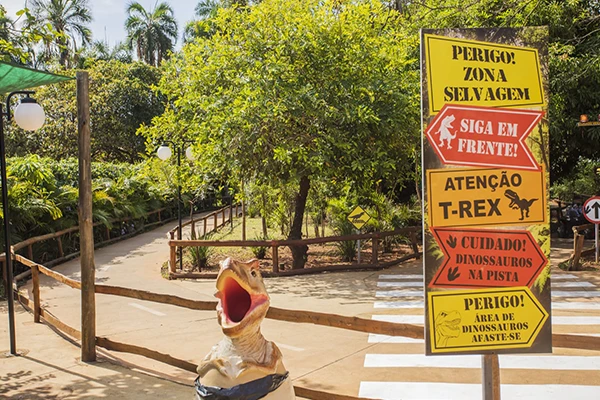 VALE DOS DINOSSAUROS 3